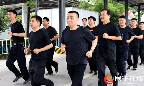 常德车管所奏响 大练兵 进行曲 新闻资讯 民生在线 常德车管所奏响 大练兵 进行曲 新闻资讯 民生在线